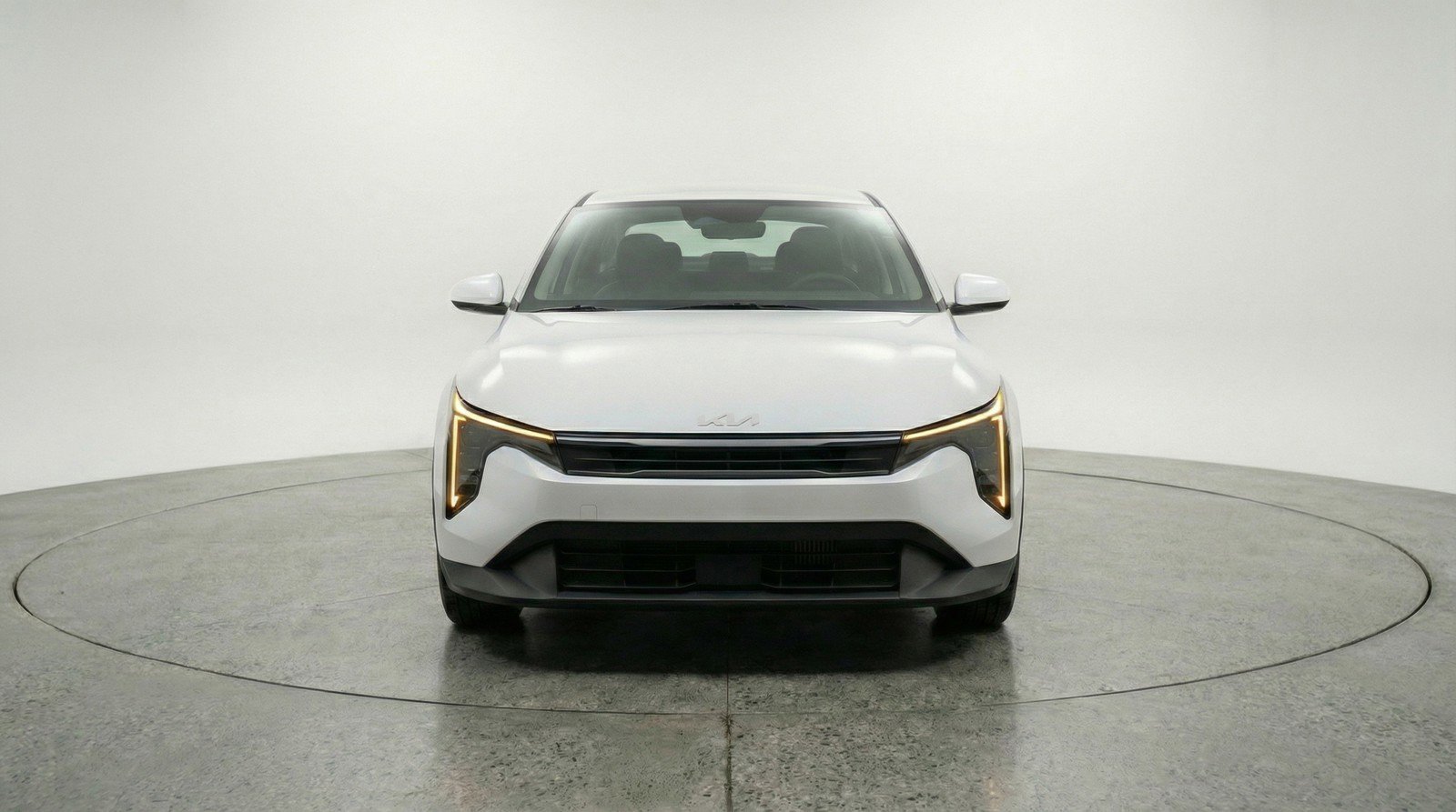 Used 2025 Kia K4 LXS FWD image 2