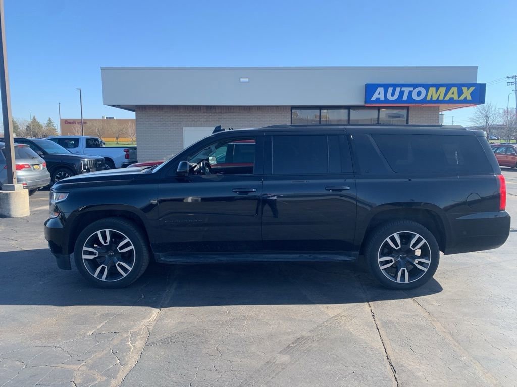 Used 2019 Chevrolet Suburban LT AWD/4WD image 2