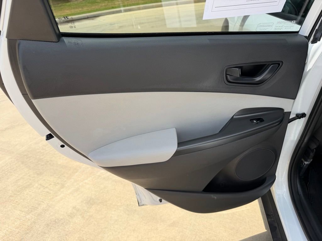 Used 2023 Hyundai Kona SEL FWD image 15