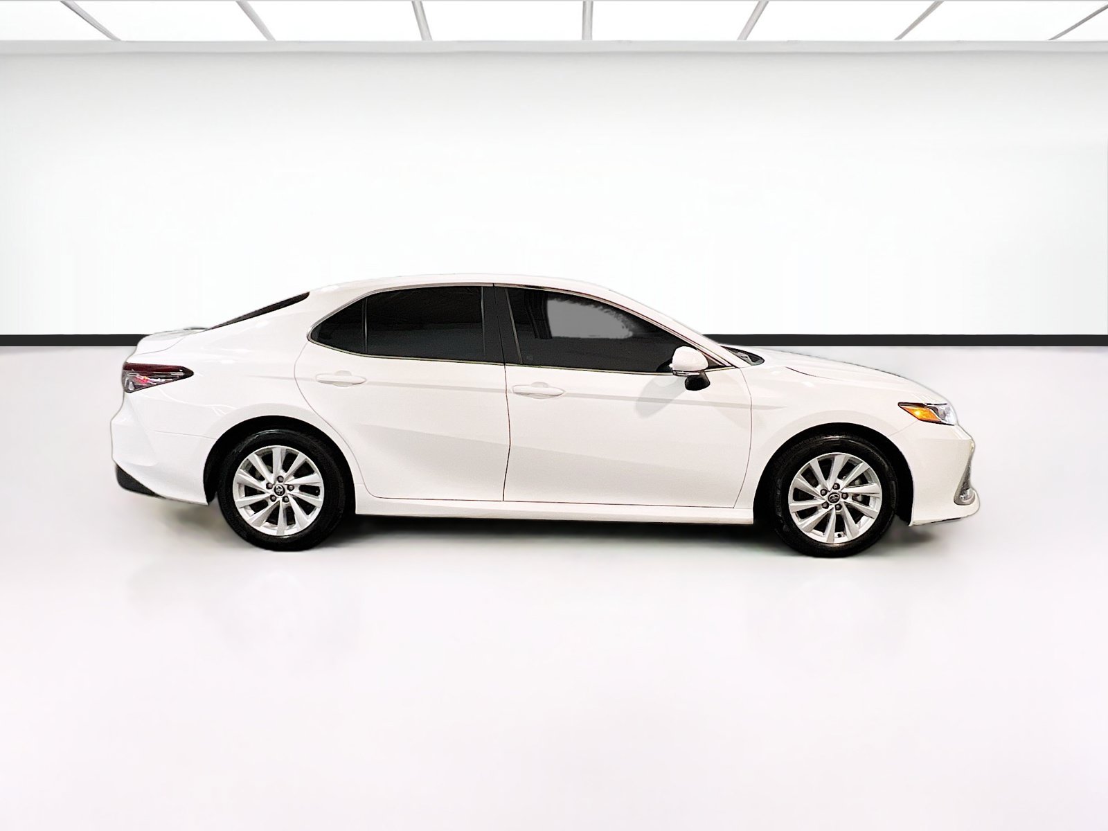 Used 2024 Toyota Camry LE FWD image 22