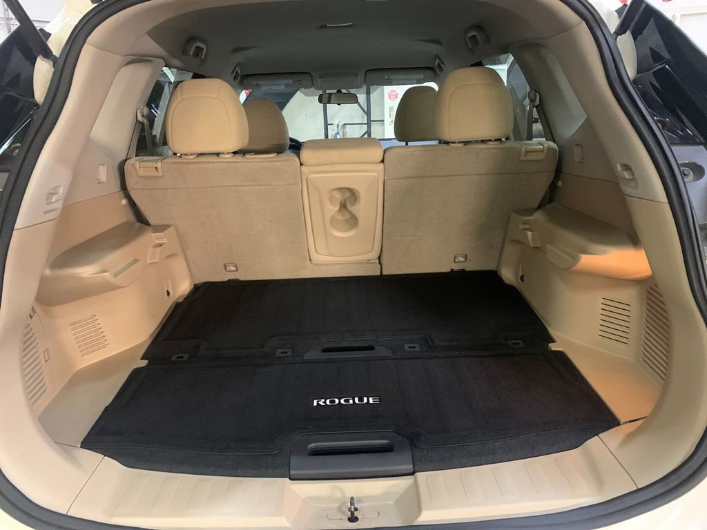 Used 2016 Nissan Rogue S w/ Appearance Package image 18