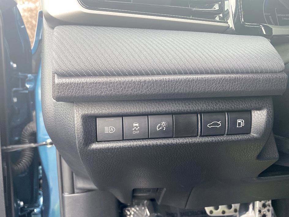 Certified 2025 Toyota Camry SE image 24