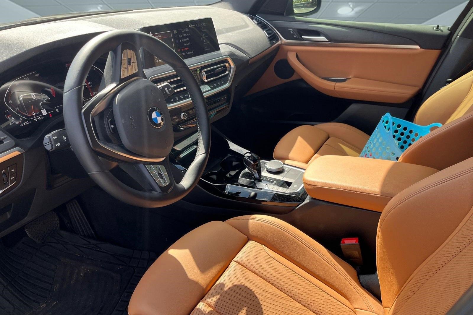 Used 2024 BMW X3 xDrive30i w/ Convenience Package AWD/4WD image 3