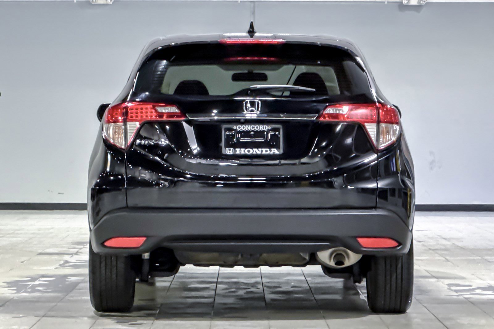 Used 2021 Honda HR-V LX image 9