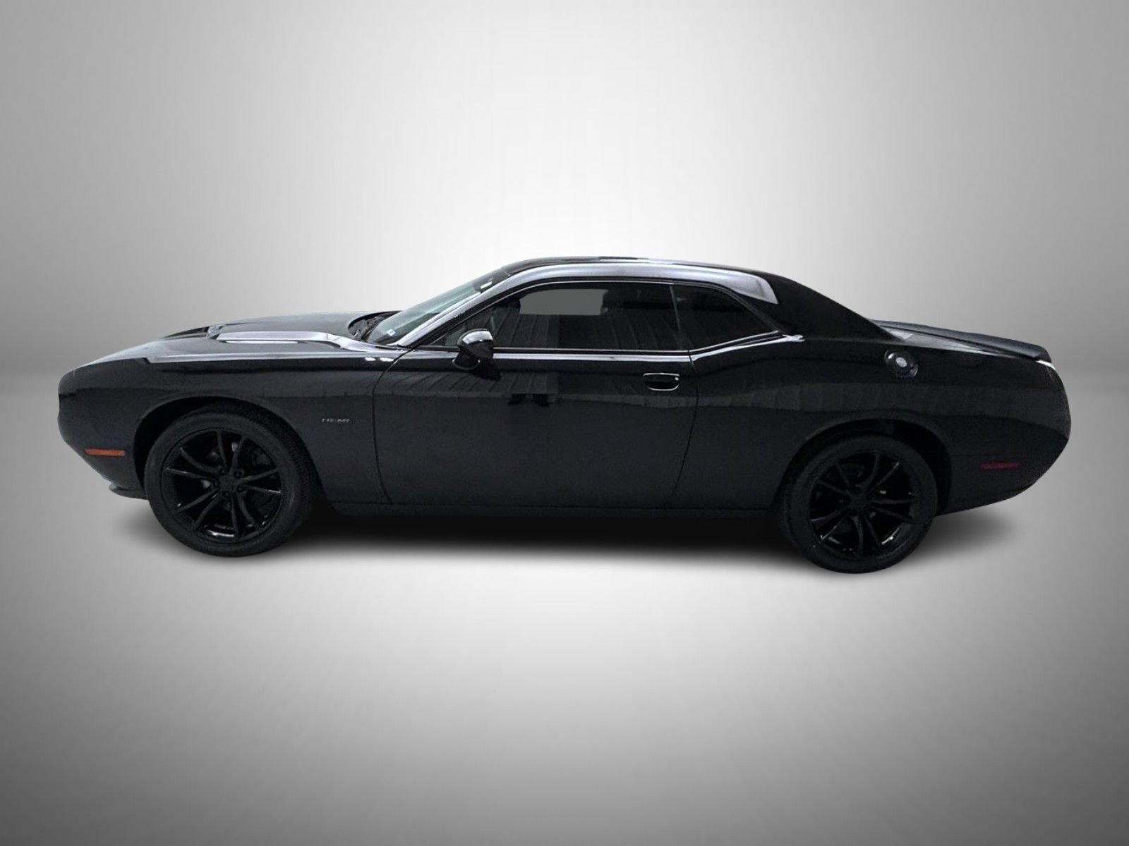 Used 2016 Dodge Challenger R/T w/ Blacktop Package image 8