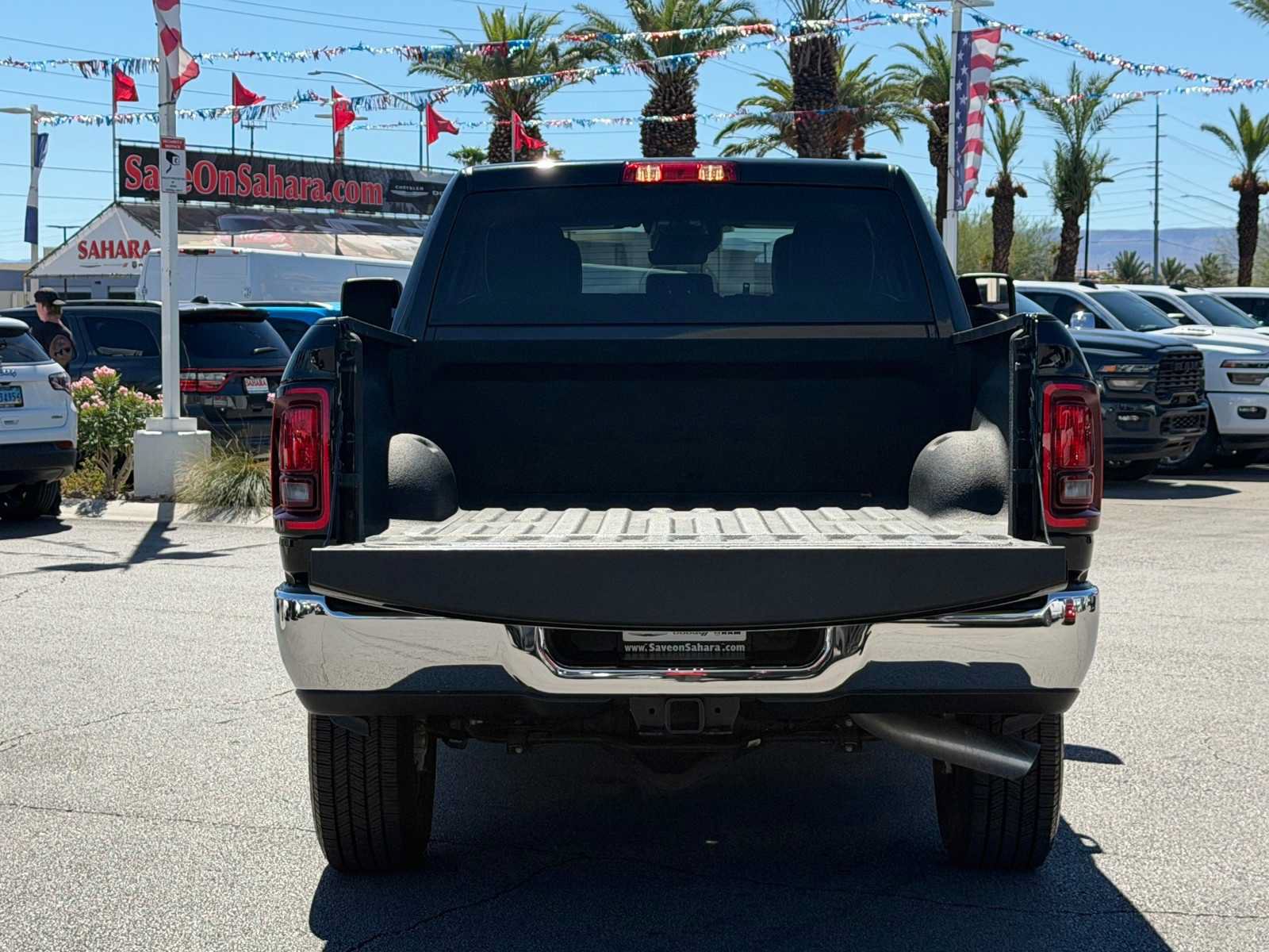 Used 2025 RAM 2500 Tradesman w/ Chrome Appearance Group AWD/4WD image 32