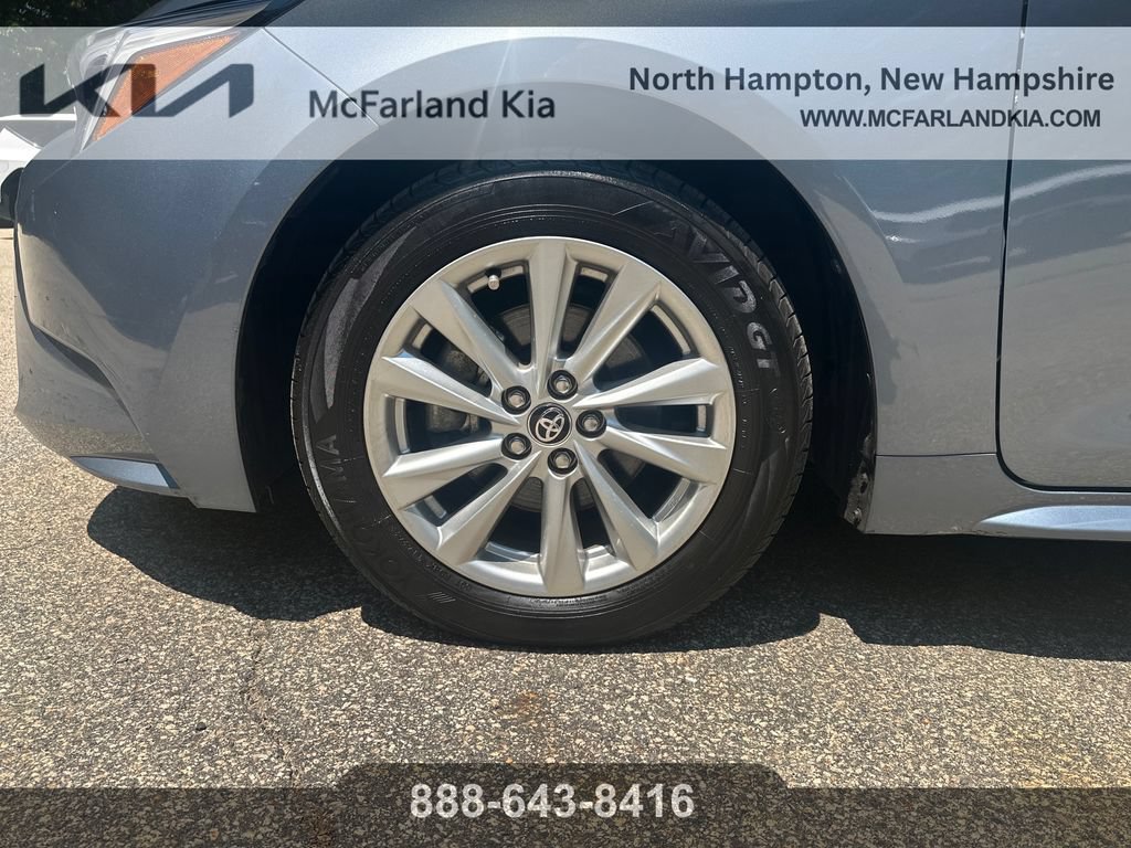 Used 2023 Toyota Corolla LE w/ LE Convenience Package AWD/4WD image 28