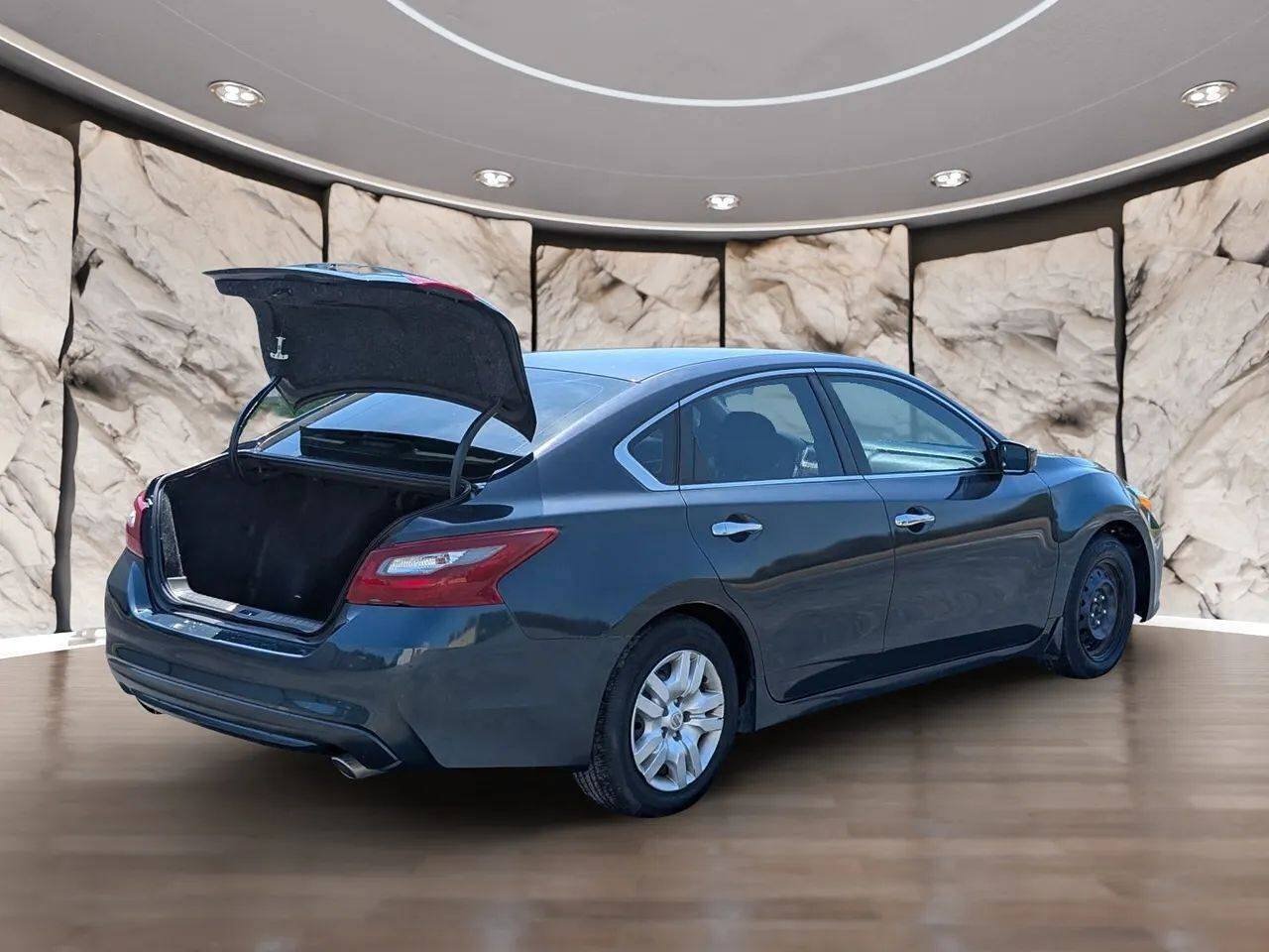 Used 2018 Nissan Altima 2.5 S w/ S Convenience Package FWD image 39