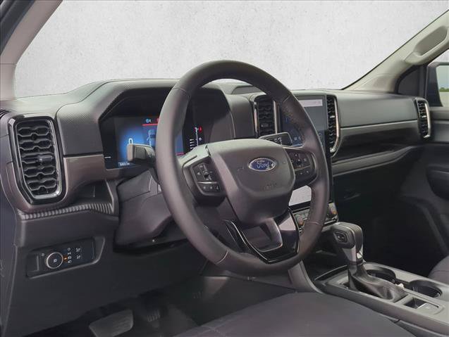 Used 2025 Ford Ranger XLT w/ Equipment Group 301A High AWD/4WD image 9