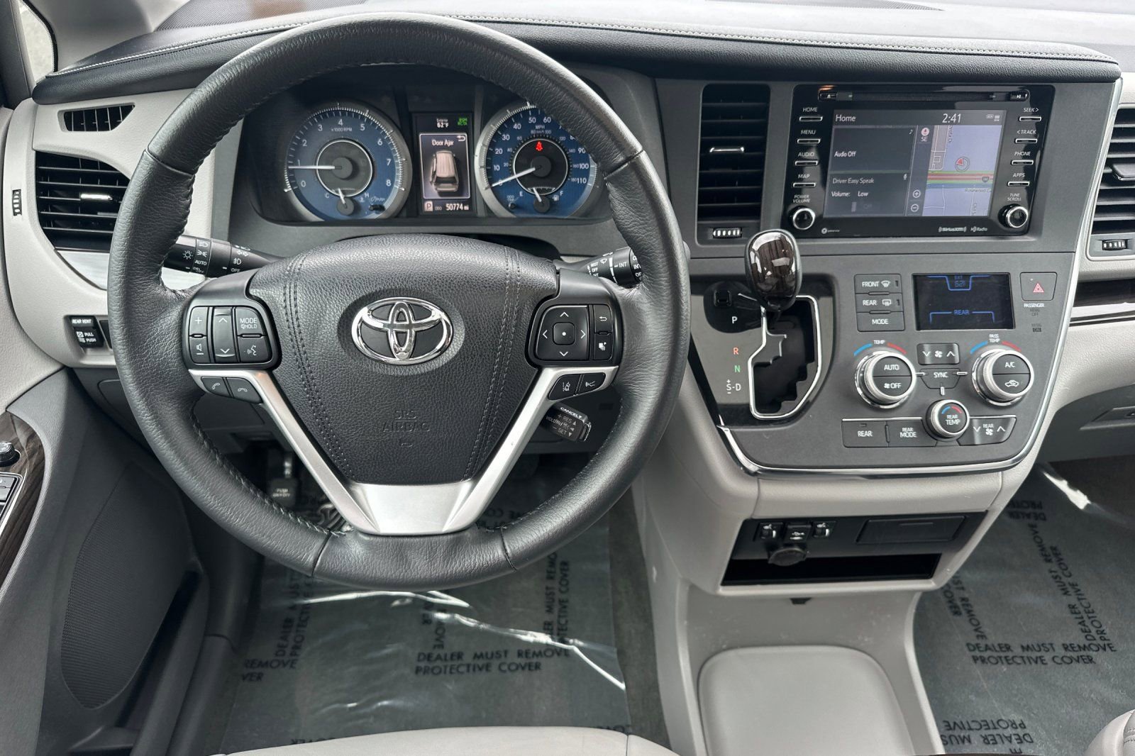 Certified 2018 Toyota Sienna XLE w/ XLE Navigation Package FWD image 18