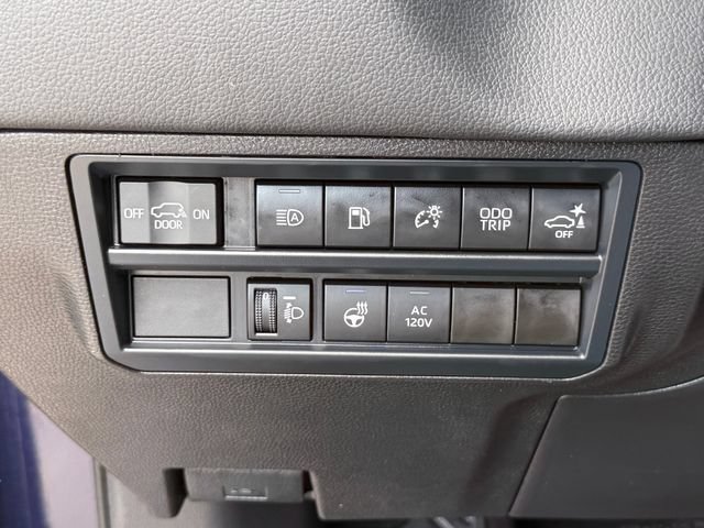 Used 2025 Toyota Sequoia Limited AWD/4WD image 23