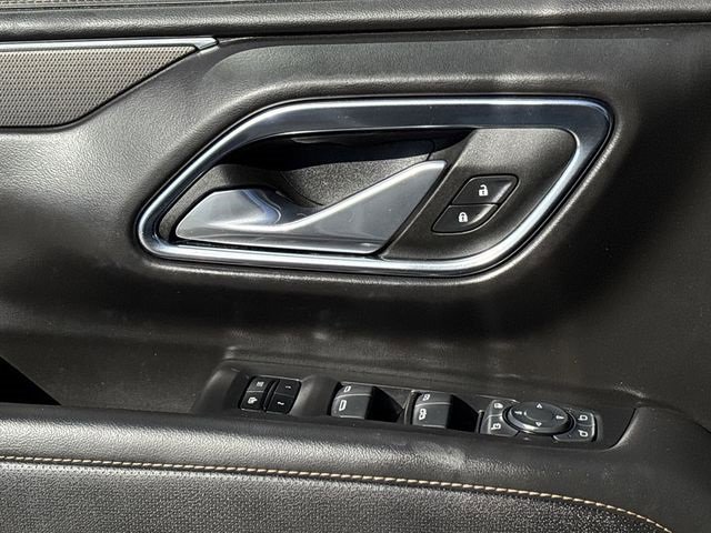 Used 2024 GMC Yukon XL AT4 w/ Technology Package image 23