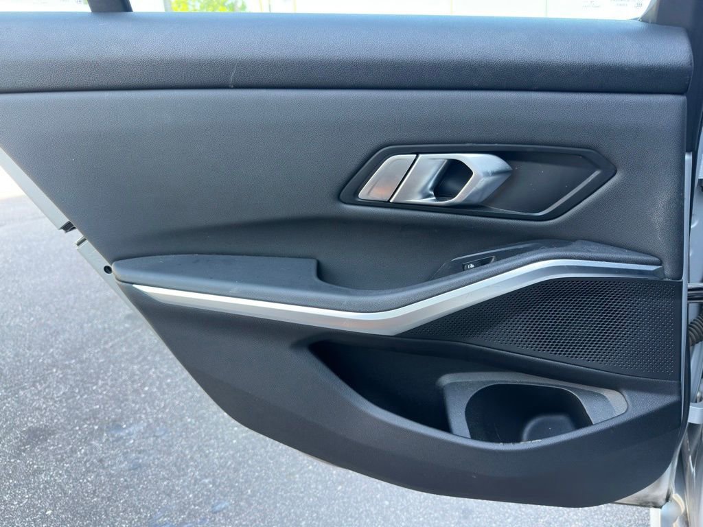 Used 2019 BMW 330i Sedan w/ Convenience Package RWD image 20