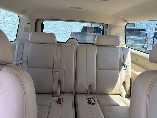 Used 2008 Cadillac Escalade ESV AWD image 30