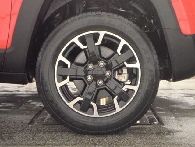 Used 2023 Jeep Renegade Latitude AWD/4WD image 19