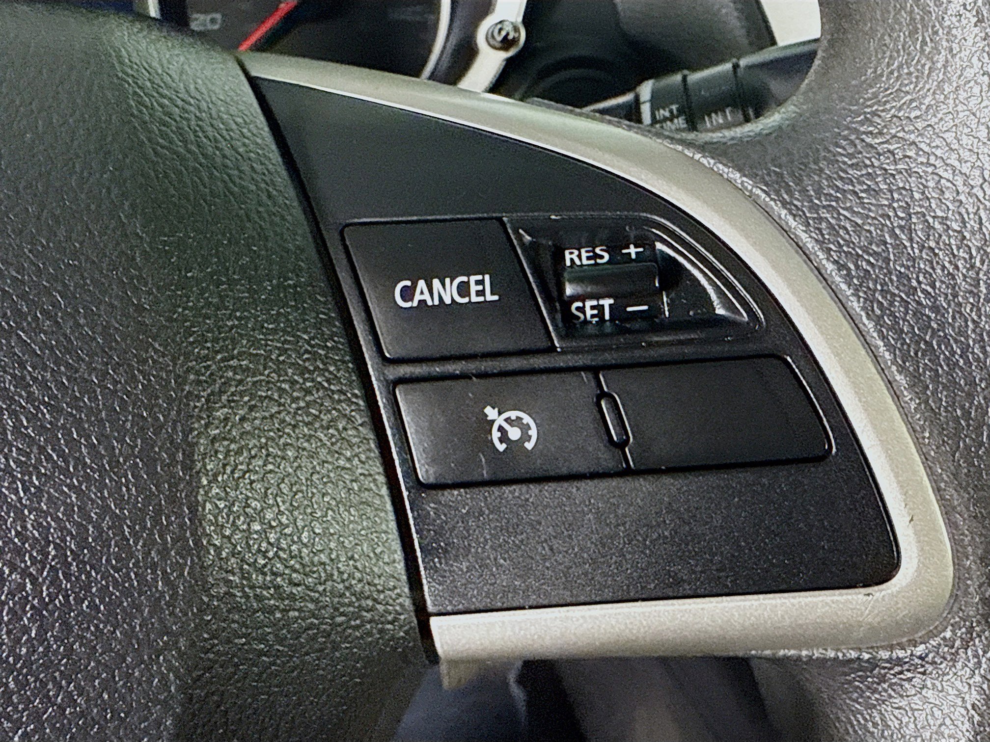 Used 2020 Mitsubishi Eclipse Cross ES image 15