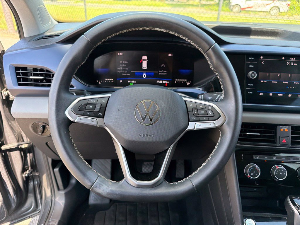 Used 2023 Volkswagen Taos SE w/ Black Wheel Package FWD image 14