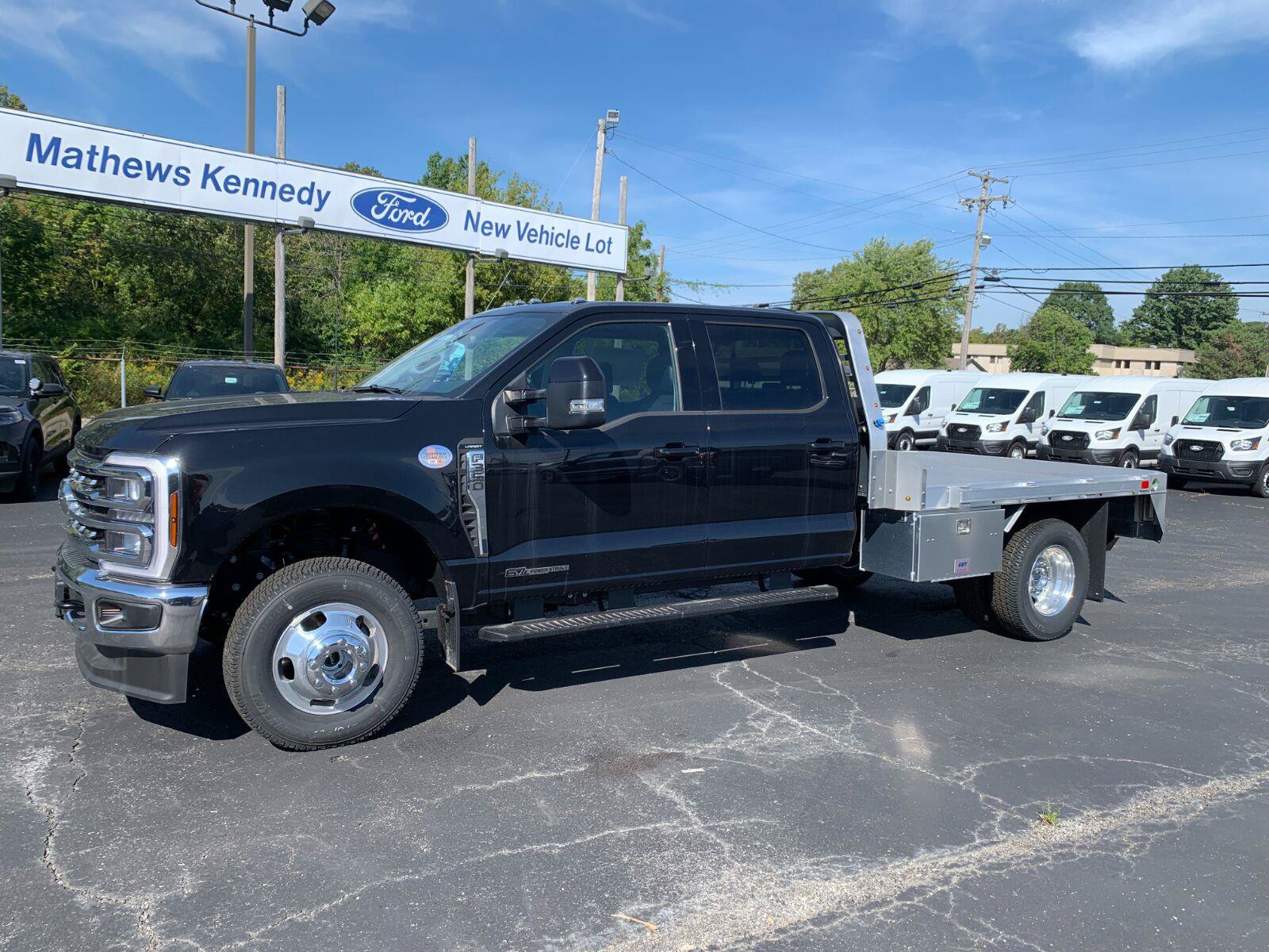 New 2026 Ford F350 Lariat w/ Snow Plow Prep Package AWD/4WD image 2