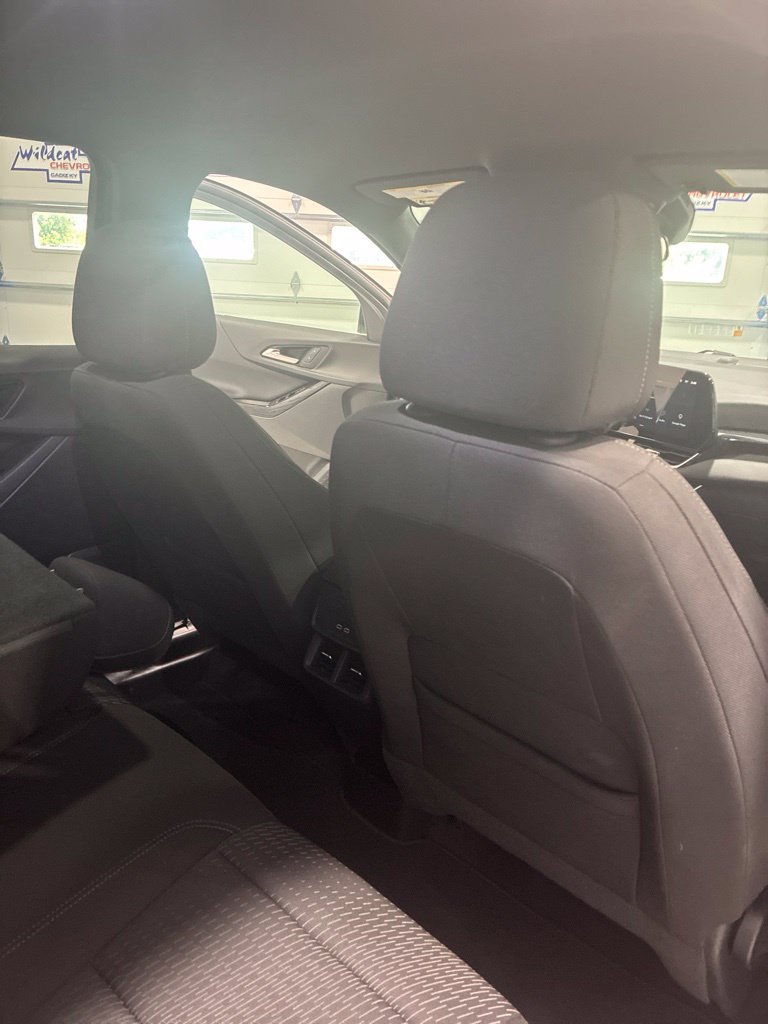 Used 2026 Chevrolet Equinox LT AWD/4WD image 35