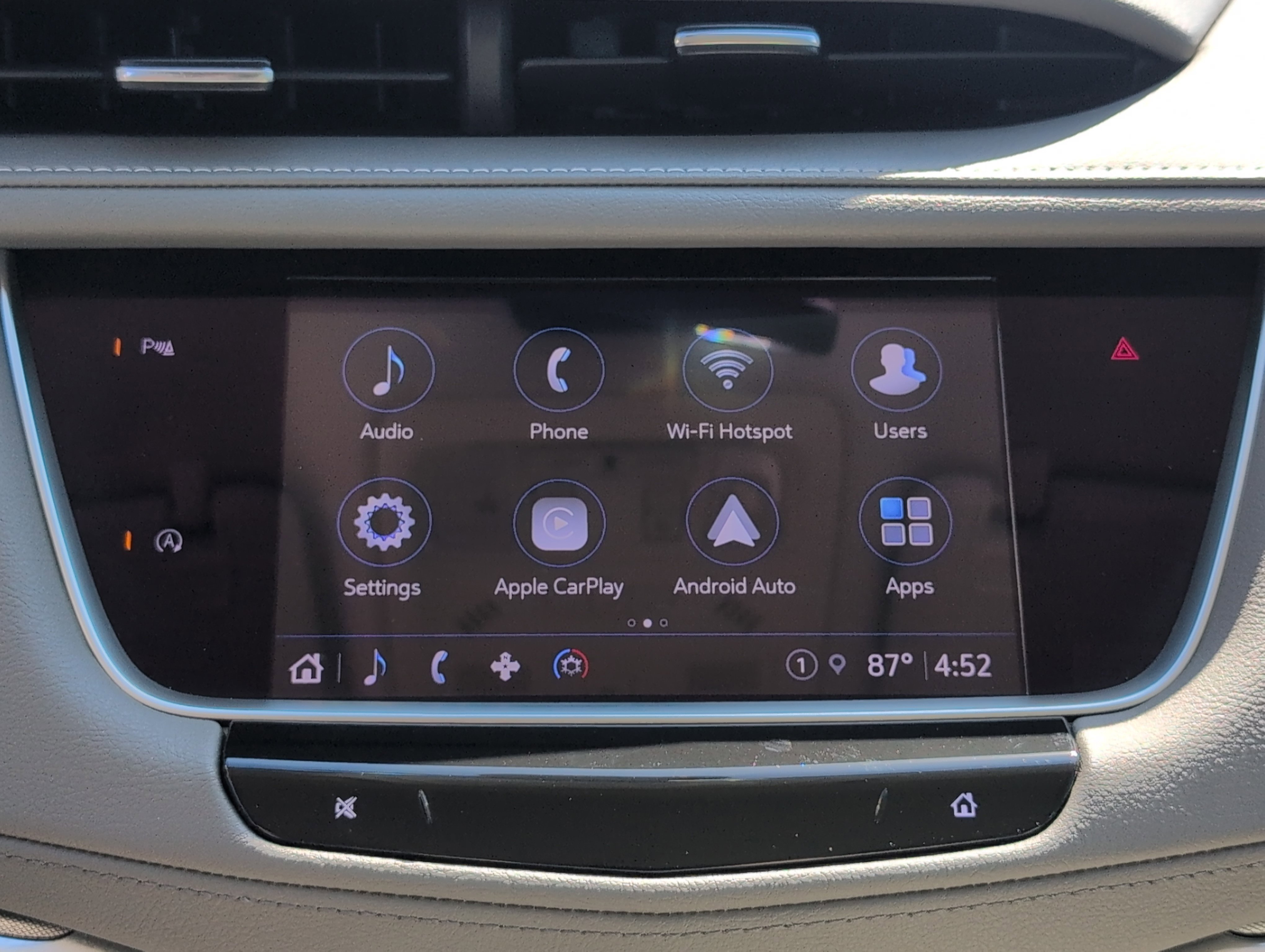Certified 2022 Cadillac XT5 Premium Luxury FWD image 19