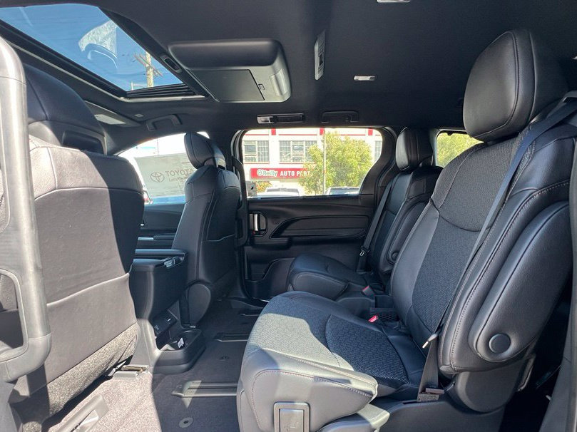 New 2026 Toyota Sienna Limited AWD/4WD image 14