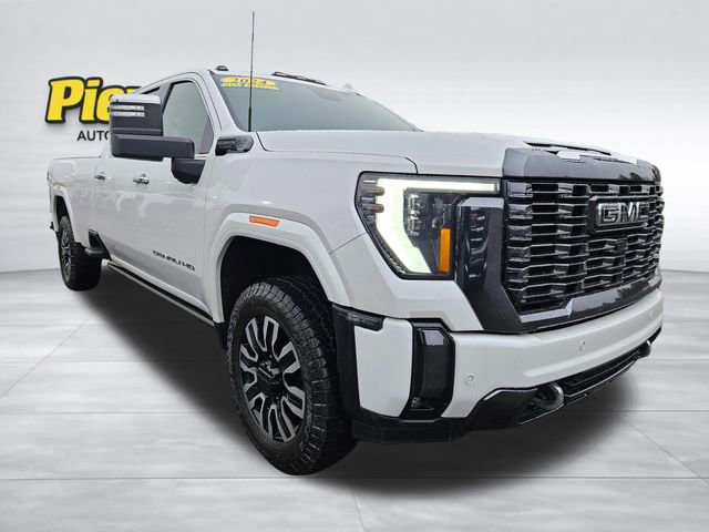 Used 2024 GMC Sierra 3500 Denali Ultimate AWD/4WD image 6
