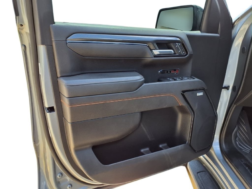 Used 2025 GMC Sierra 1500 AT4 w/ AT4 Premium Package AWD/4WD image 19
