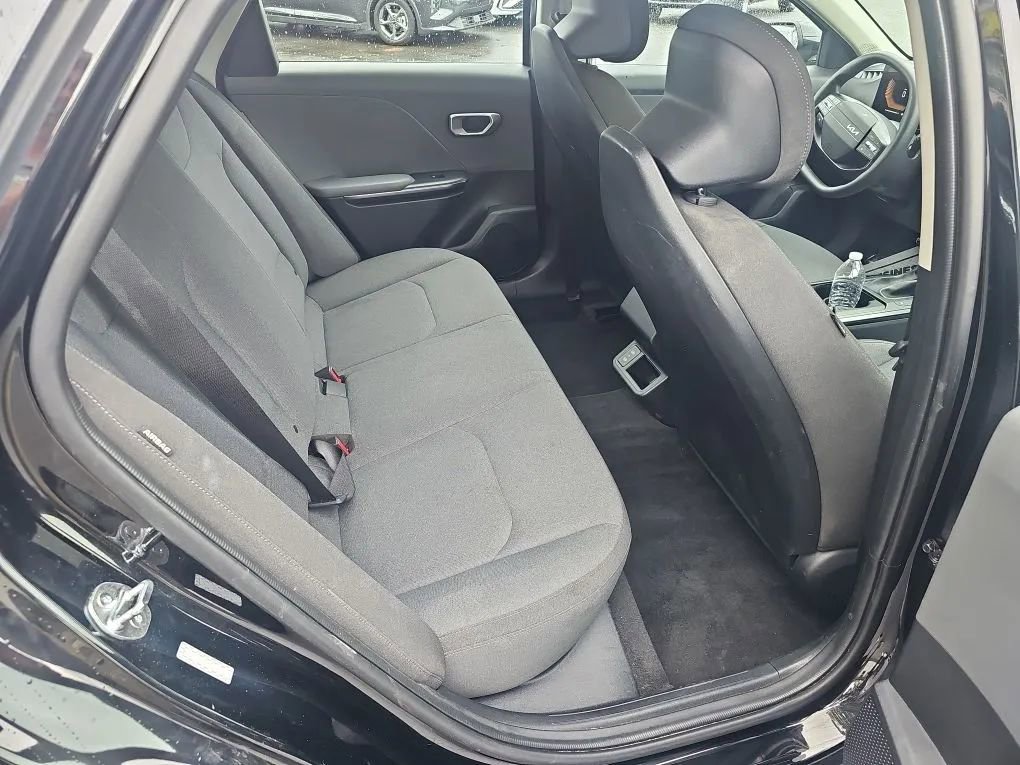 Used 2025 Kia K4 image 19