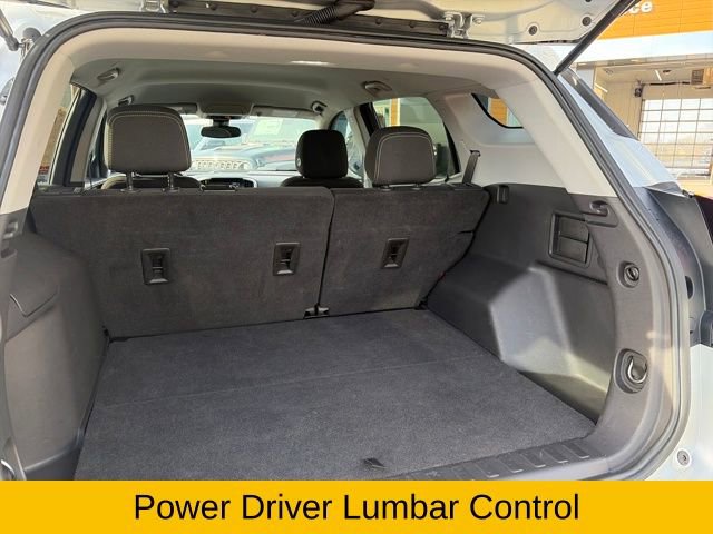 Used 2022 GMC Terrain SLE w/ Driver Convenience Package image 32