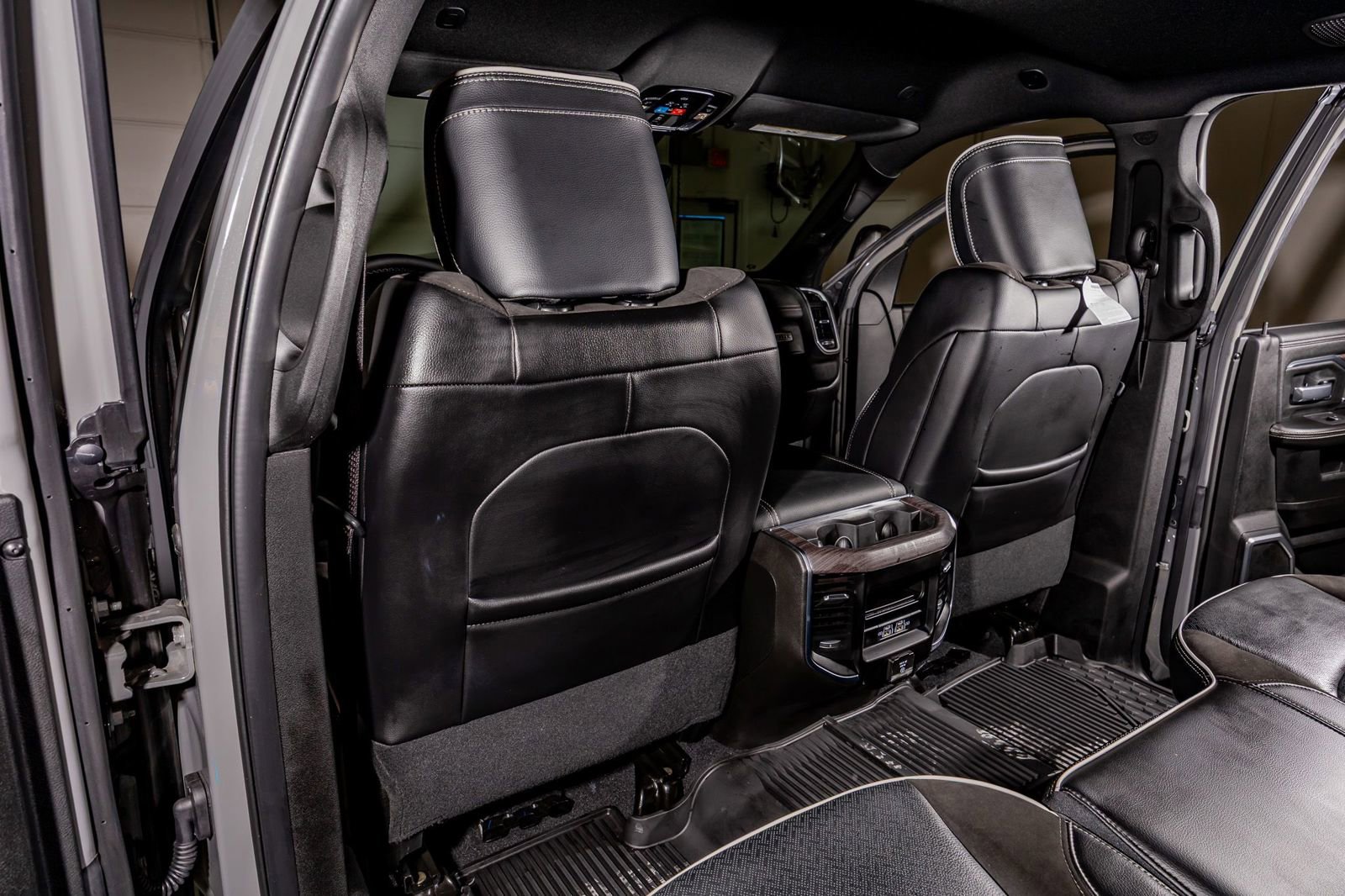 Used 2025 RAM 3500 Laramie w/ Night Edition image 34