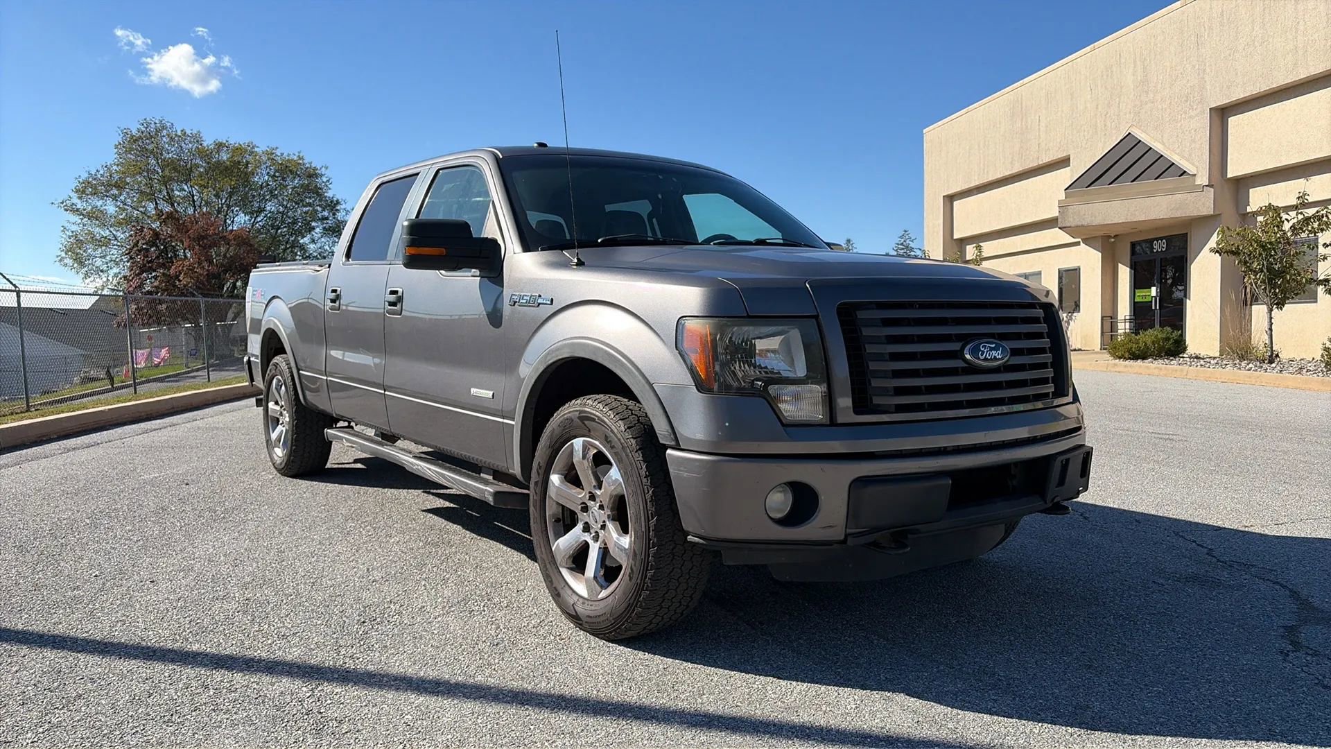 Used 2011 Ford F150 FX4 w/ FX Luxury Pkg image 5