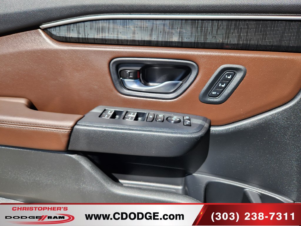 Used 2023 Honda Pilot Elite image 13