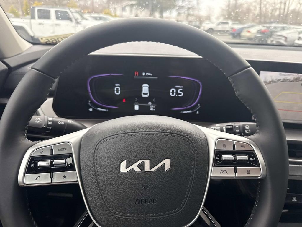 New 2025 Kia Telluride S image 11