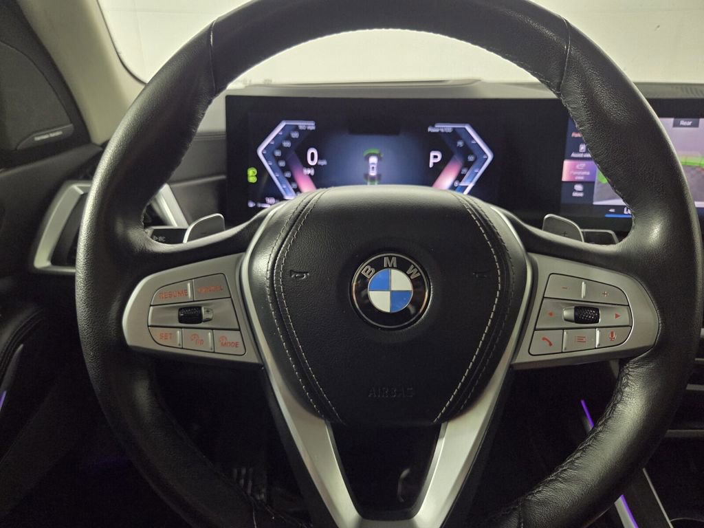 Used 2023 BMW X7 xDrive40i w/ Premium Package image 18