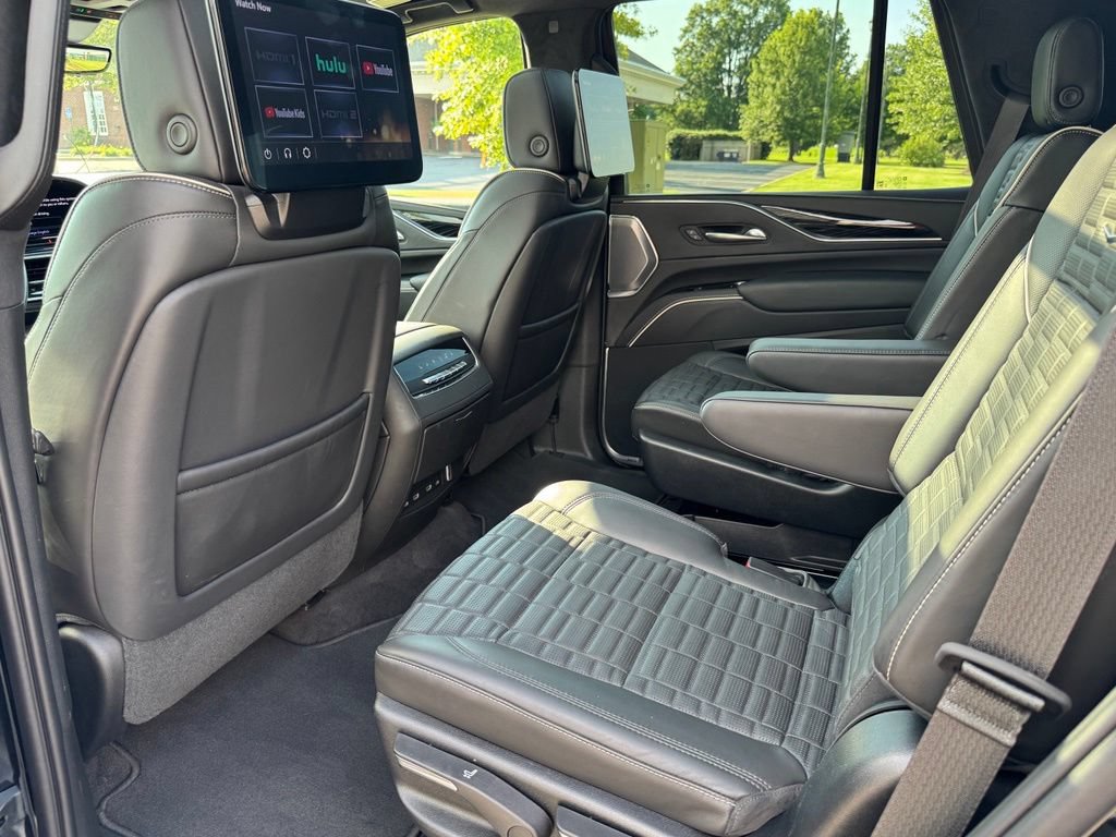 Certified 2023 Cadillac Escalade V AWD/4WD image 18