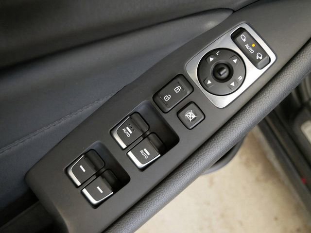 Used 2014 Kia Cadenza Premium w/ Technology Package image 13