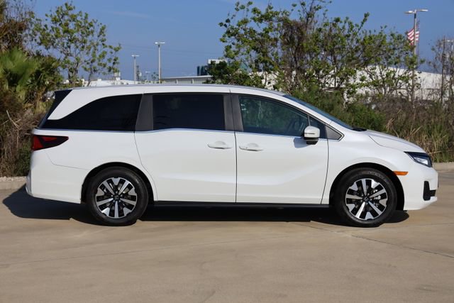 New 2026 Honda Odyssey EX-L image 4