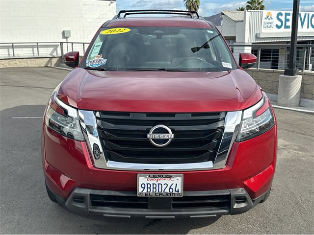 Used 2022 Nissan Pathfinder SV image 3