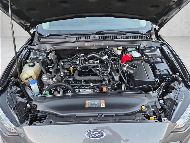 Used 2018 Ford Fusion SE w/ Equipment Group 201A FWD image 21