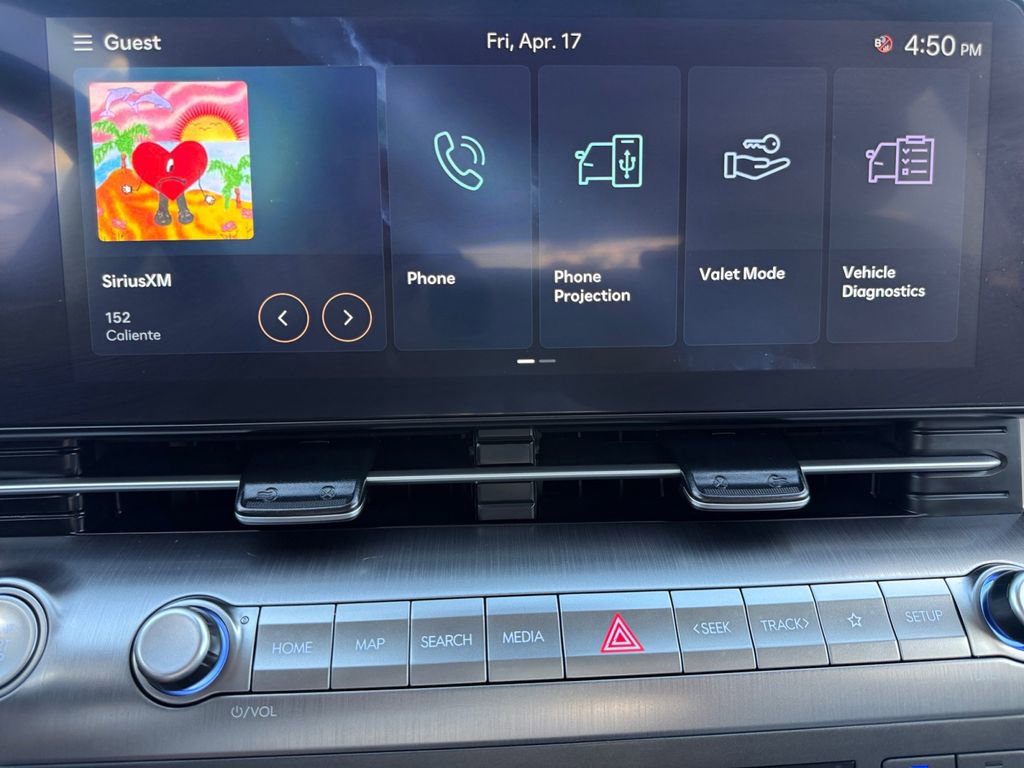 Used 2025 Hyundai Kona SEL image 31