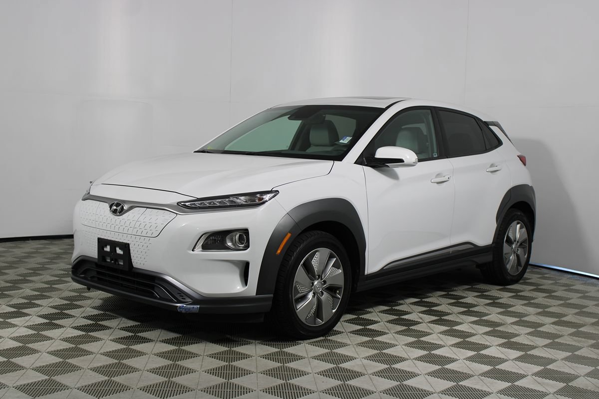 Used 2021 Hyundai Kona Limited w/ Cargo Package FWD image 30