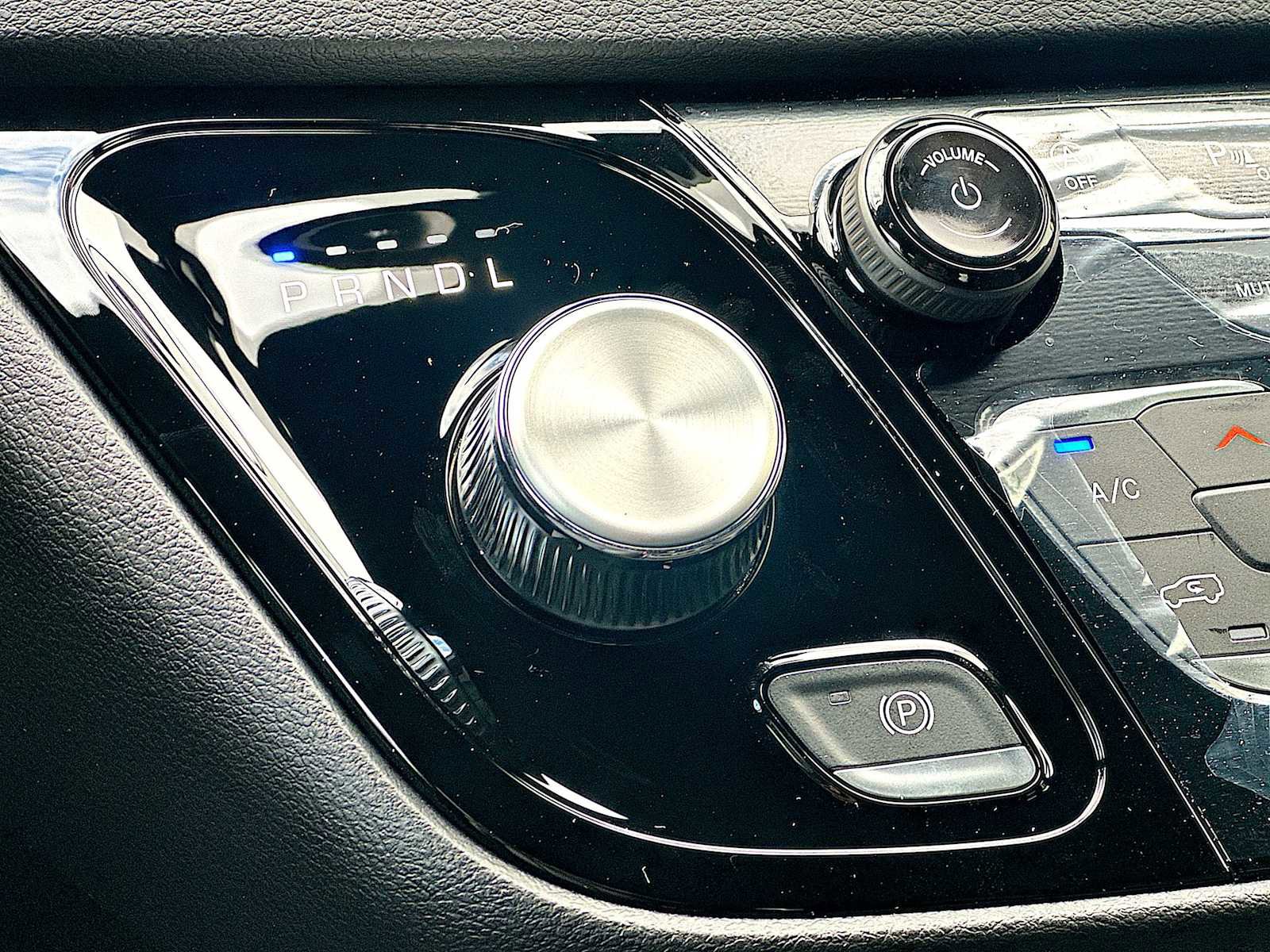 New 2026 Chrysler Voyager LX FWD image 20