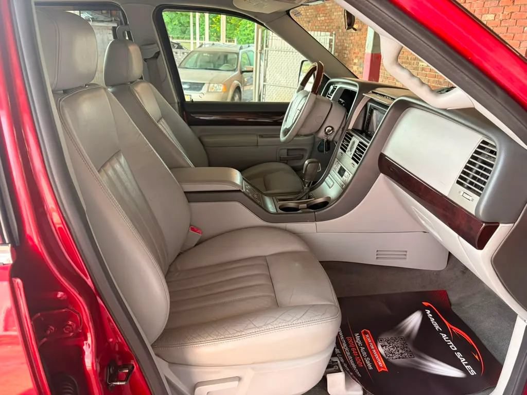 Used 2004 Lincoln Aviator Luxury AWD/4WD image 19
