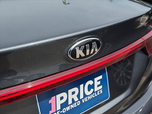 Used 2020 Kia Forte LXS FWD image 7