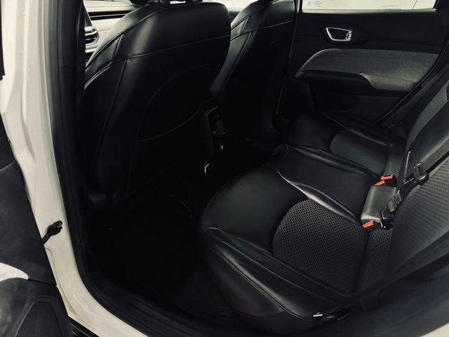 Used 2023 Jeep Compass Latitude image 19