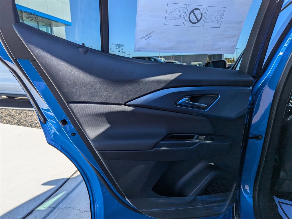 New 2026 Chevrolet Equinox EV LT image 30