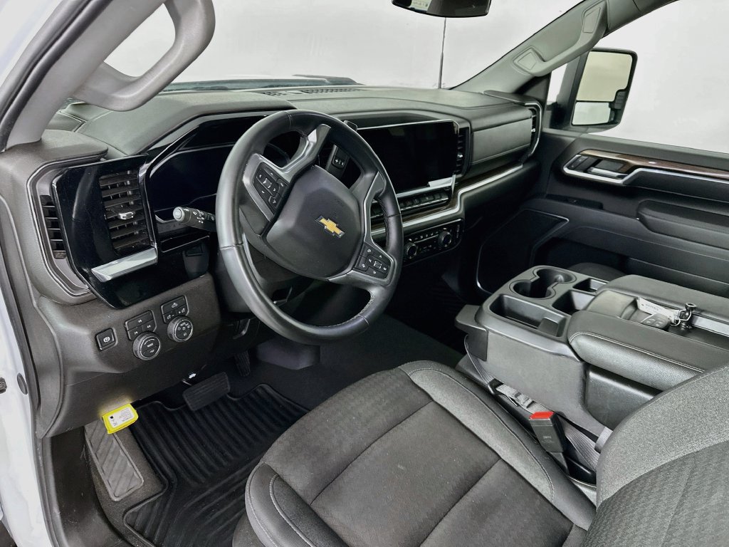 Used 2025 Chevrolet Silverado 2500 LT w/ Convenience Package AWD/4WD image 30
