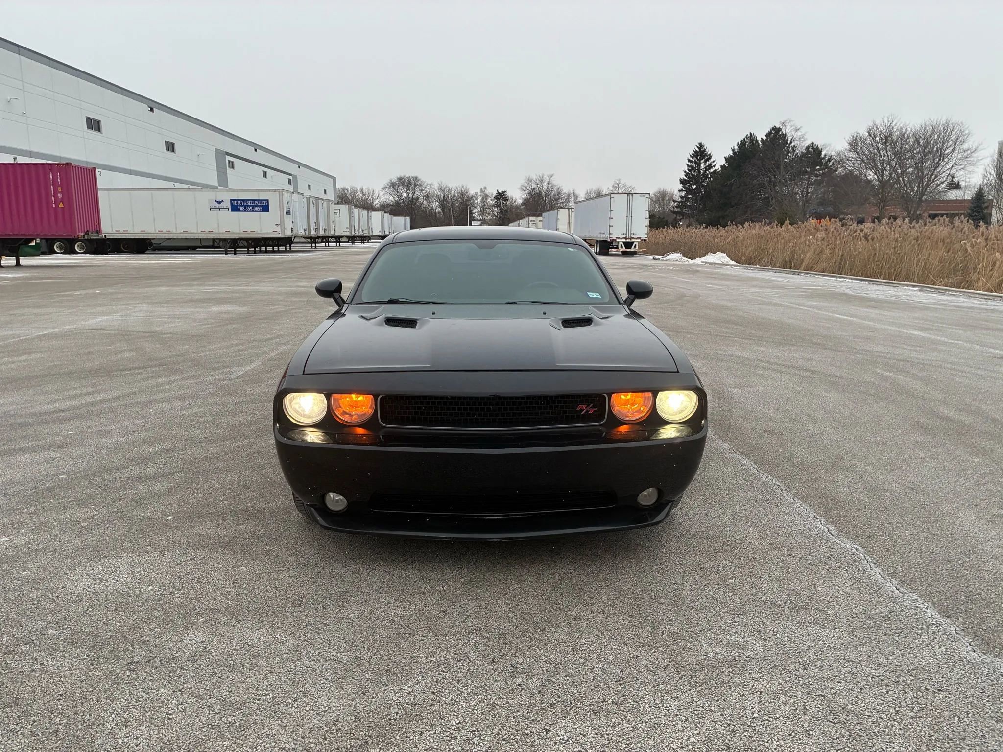 Used 2014 Dodge Challenger R/T image 2