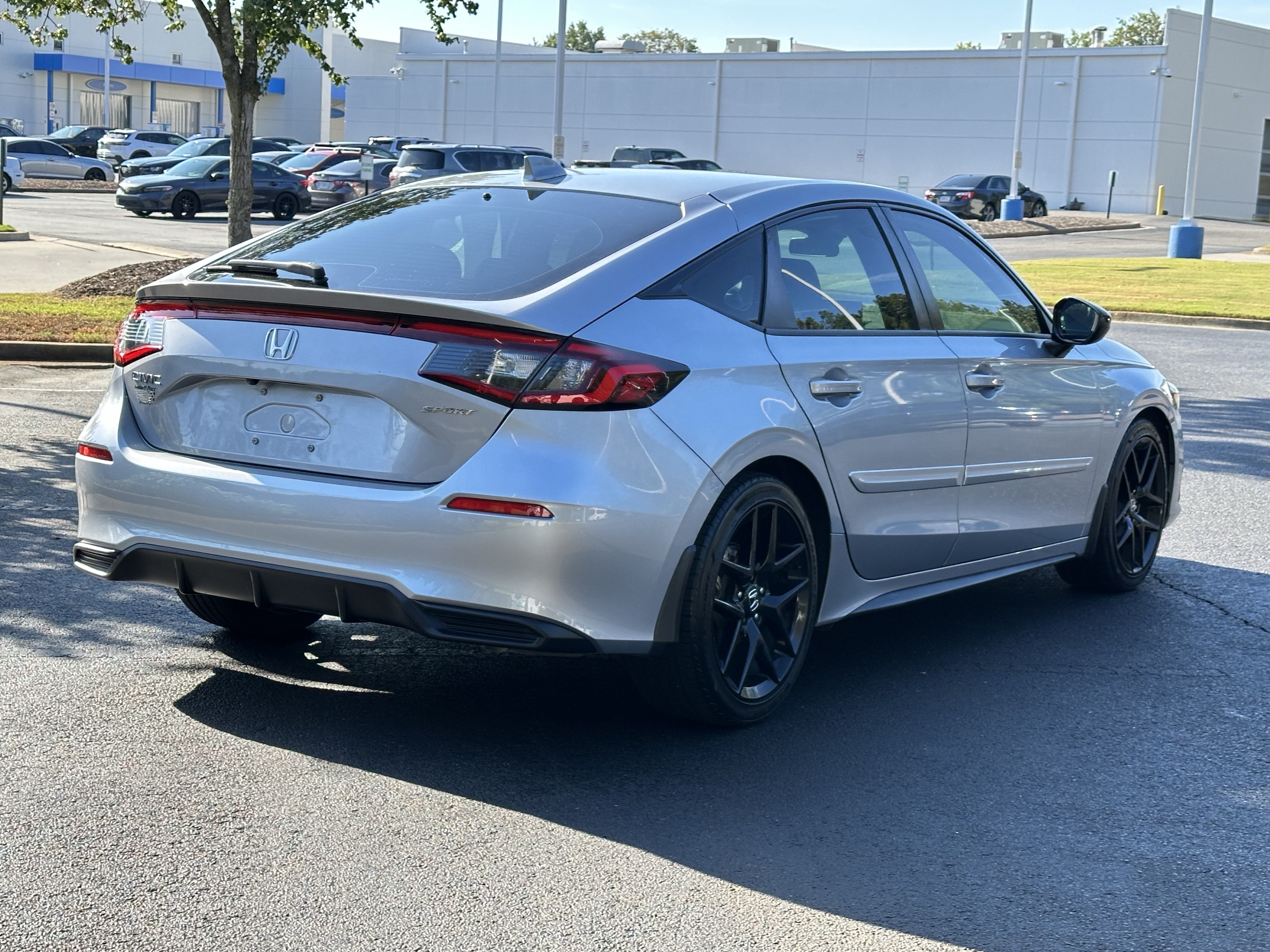 Used 2023 Honda Civic Sport image 11