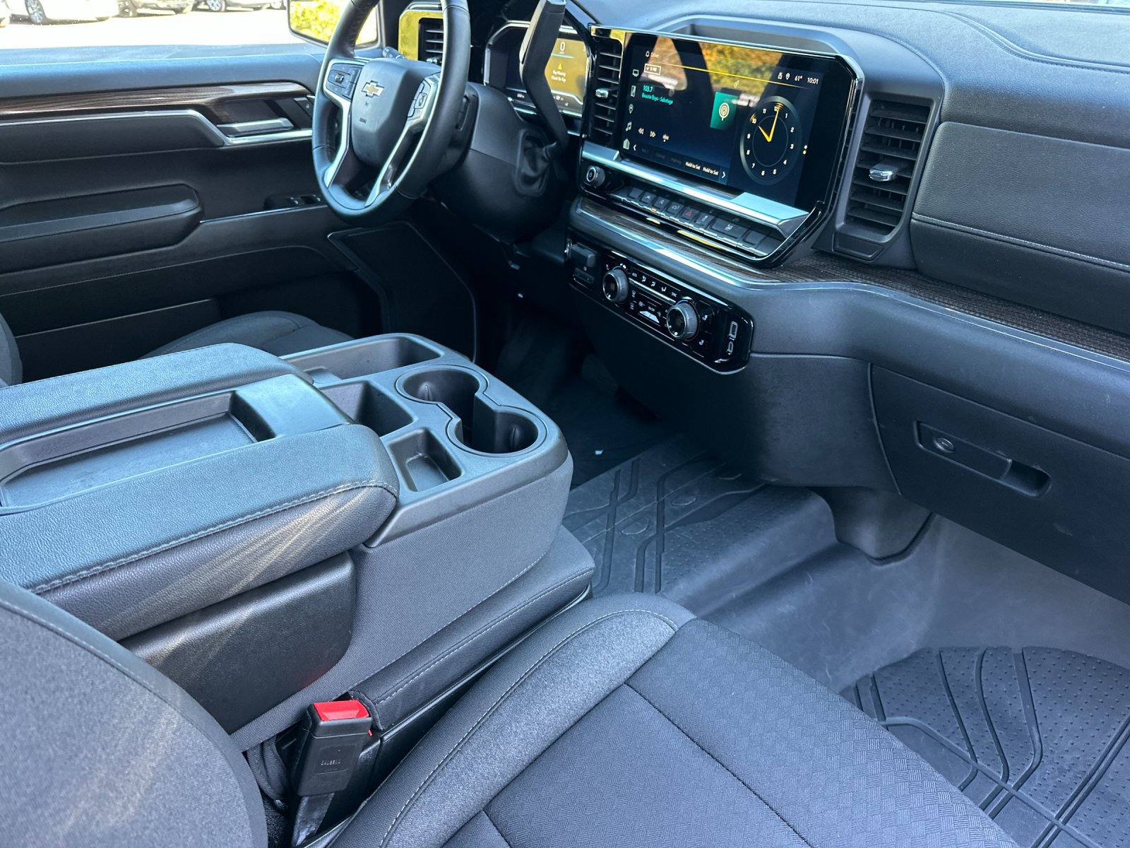 Used 2023 Chevrolet Silverado 1500 LT w/ Protection Package AWD/4WD image 14